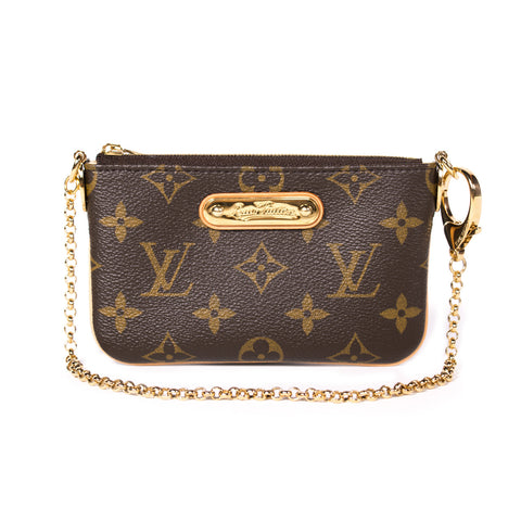 Valentino Quilted Rockstud Wallet on Chain