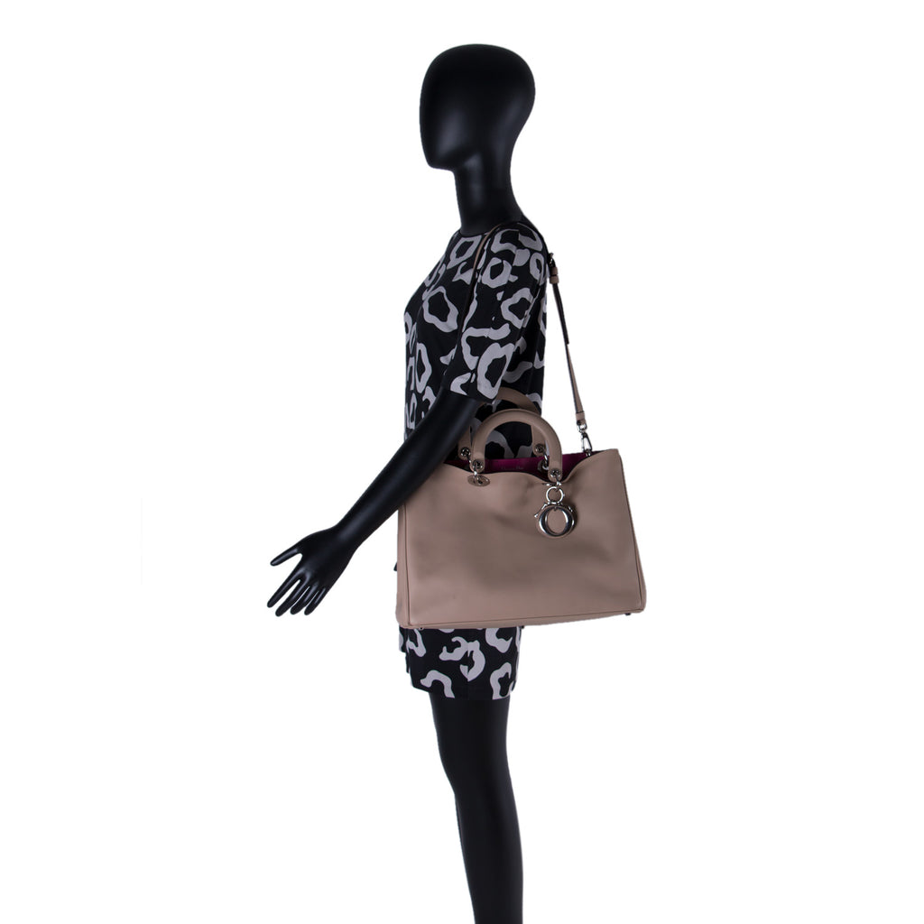 Christian Dior Diorissimo Large Tote Bags Dior - Shop authentic new pre-owned designer brands online at Re-Vogue