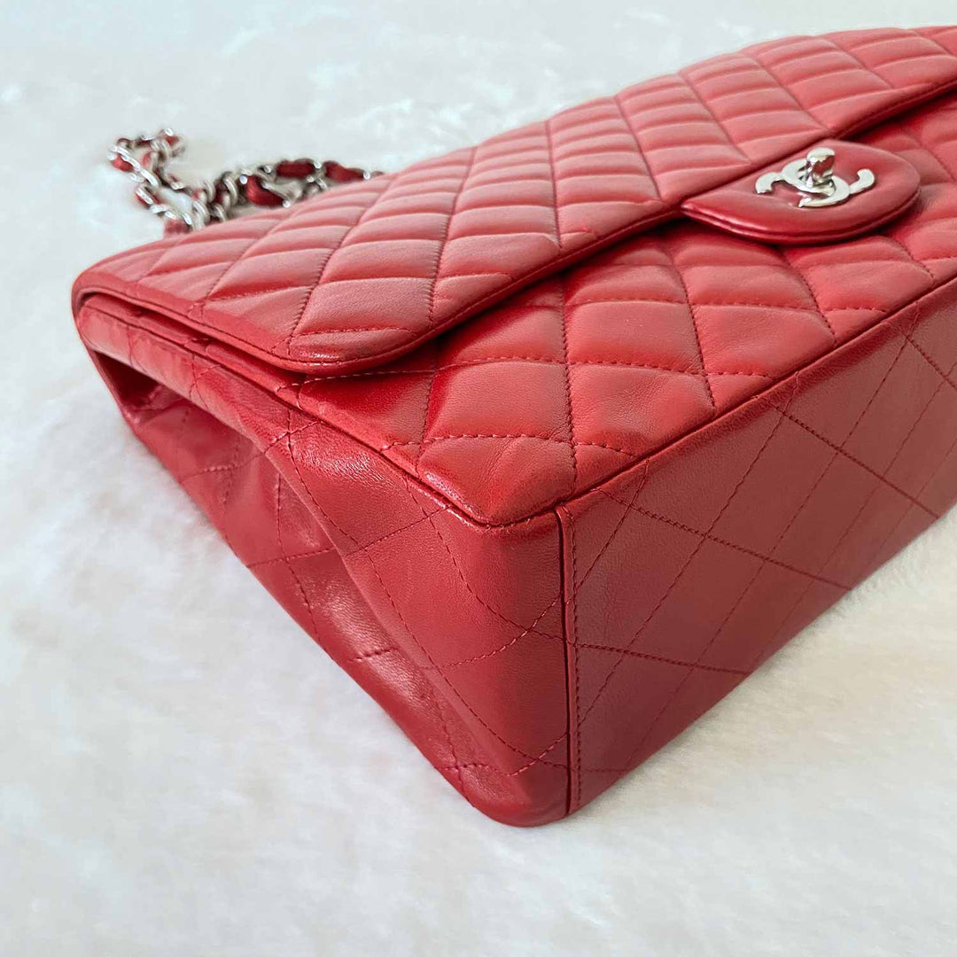 Chanel Classic Maxi Single Flap Bag