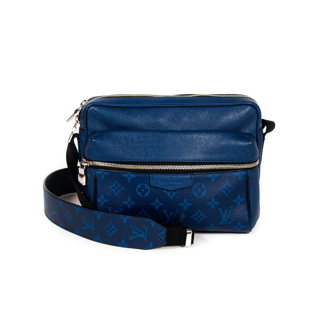 Louis Vuitton Taigarama Outdoor Messenger Bags Louis Vuitton - Shop authentic new pre-owned designer brands online at Re-Vogue