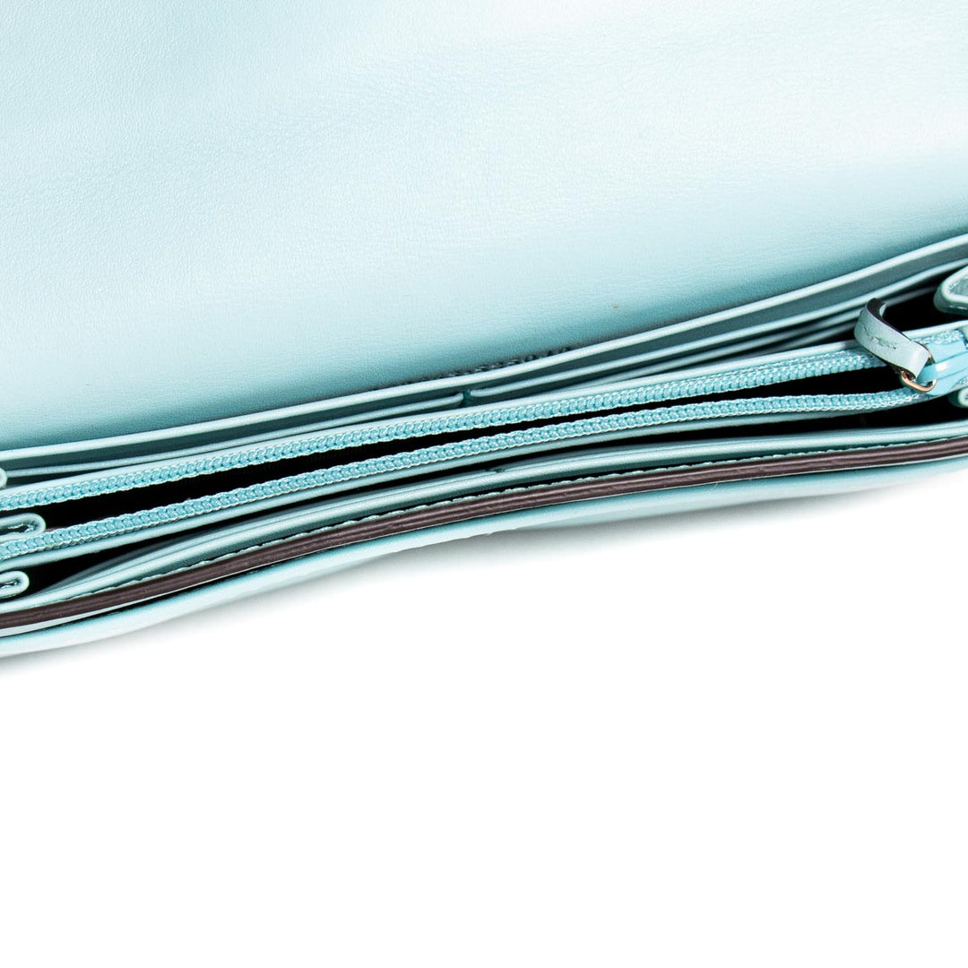 Gucci Interlocking GG Wallet Accessories Gucci - Shop authentic new pre-owned designer brands online at Re-Vogue