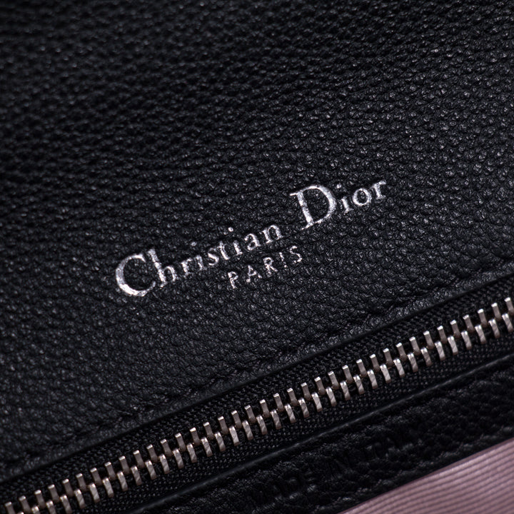 Christian Dior Diorama Medium Shoulder Bag Bags Dior - Shop authentic new pre-owned designer brands online at Re-Vogue