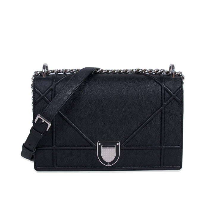 Christian Dior Diorama Medium Shoulder Bag Bags Dior - Shop authentic new pre-owned designer brands online at Re-Vogue