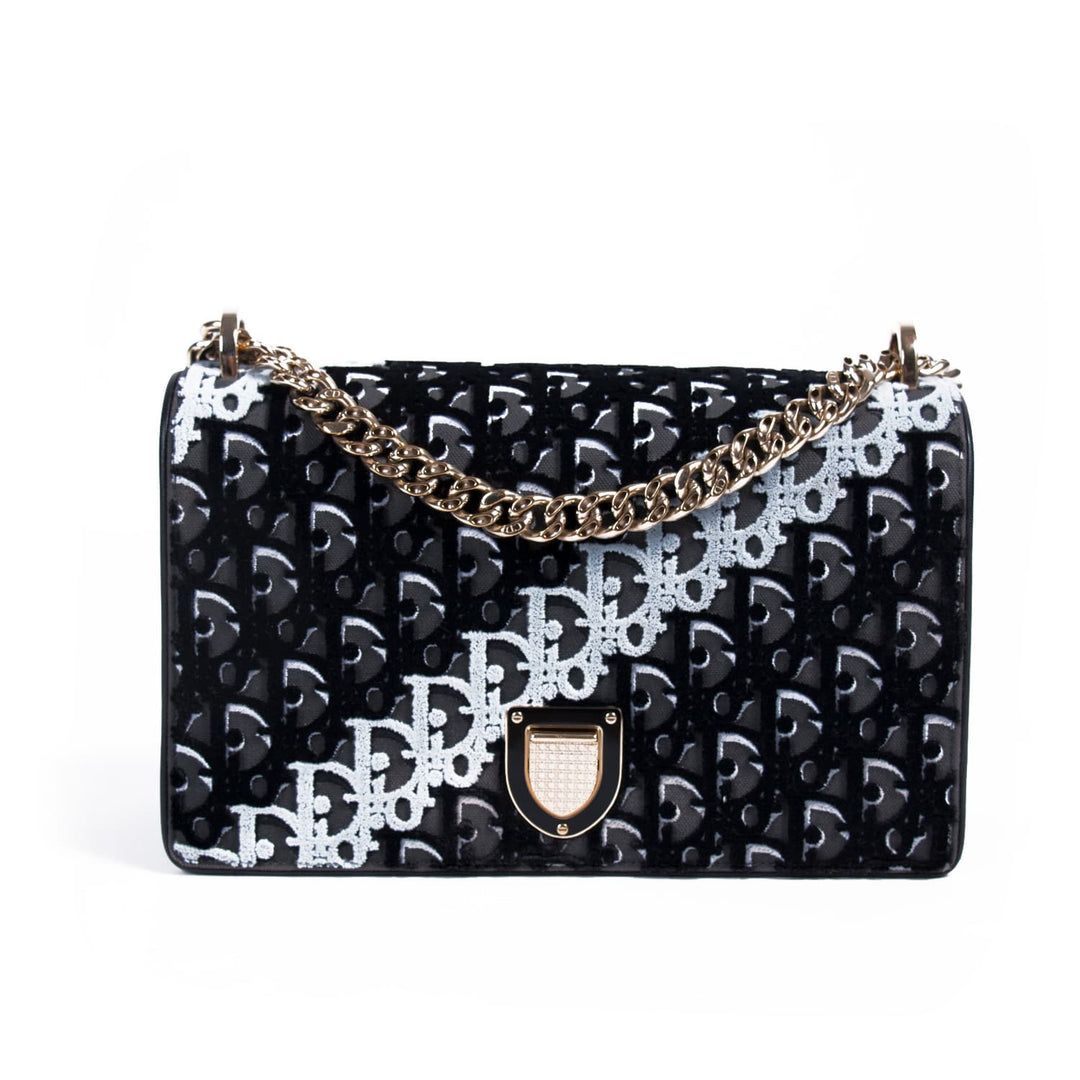 Christian Dior Diorama Oblique Velvet Flap Bag Bags Dior - Shop authentic new pre-owned designer brands online at Re-Vogue