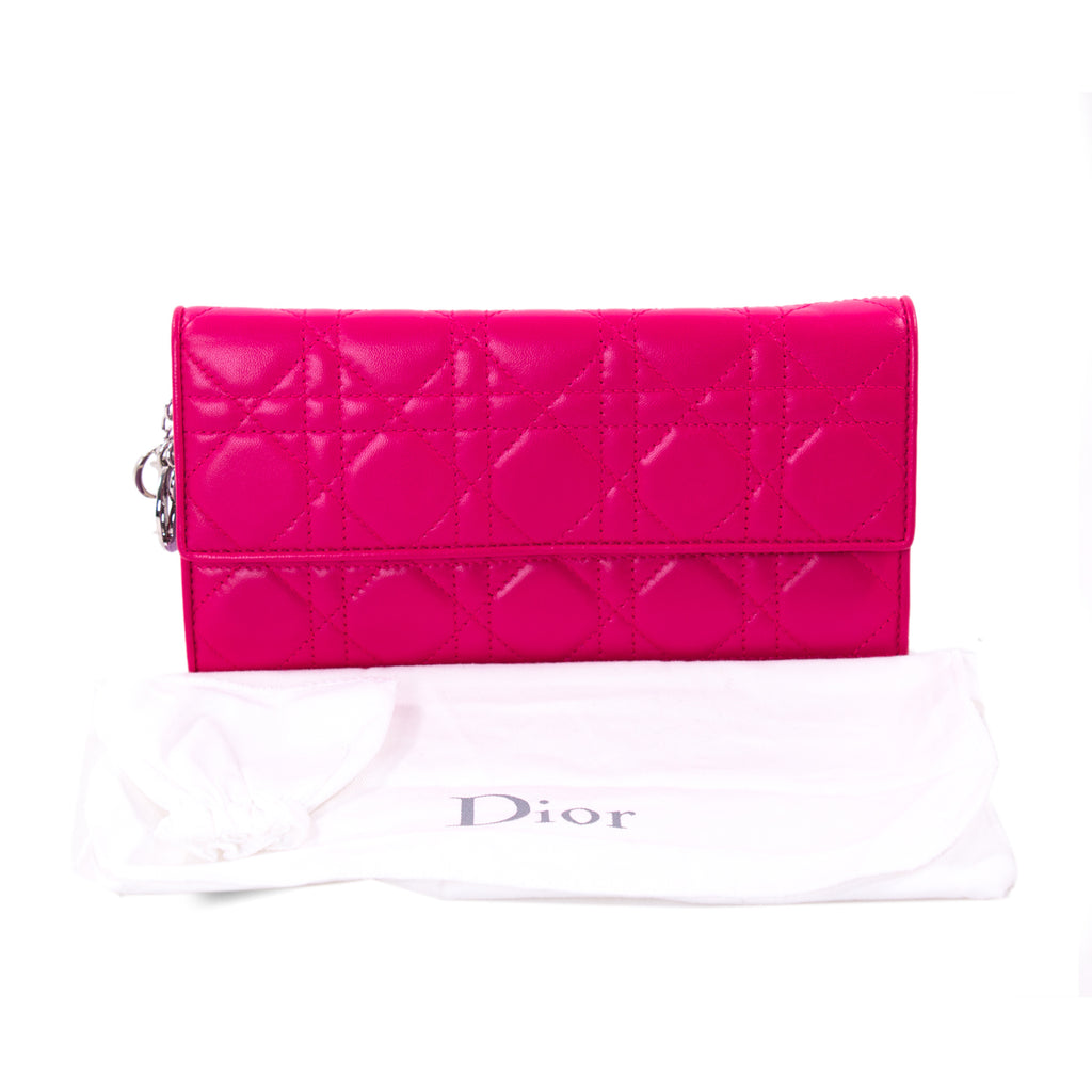 Christian Dior Lady Dior Chain Clutch Bags Dior - Shop authentic new pre-owned designer brands online at Re-Vogue