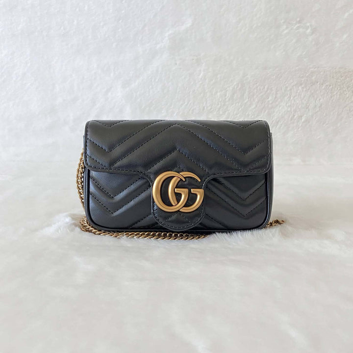 Gucci GG Marmont Matelassé Super Mini Bag