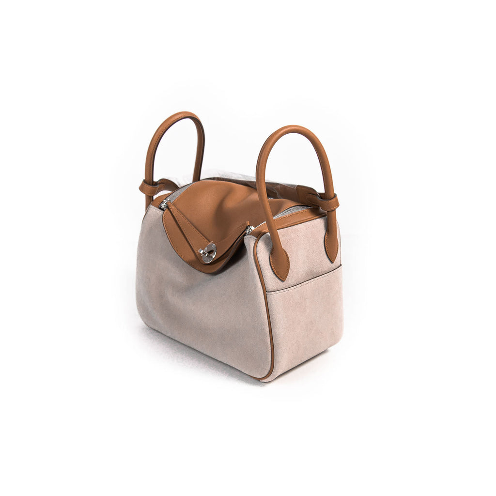 Hermès Grizzly Swift Lindy 26 Bags Hermès - Shop authentic new pre-owned designer brands online at Re-Vogue