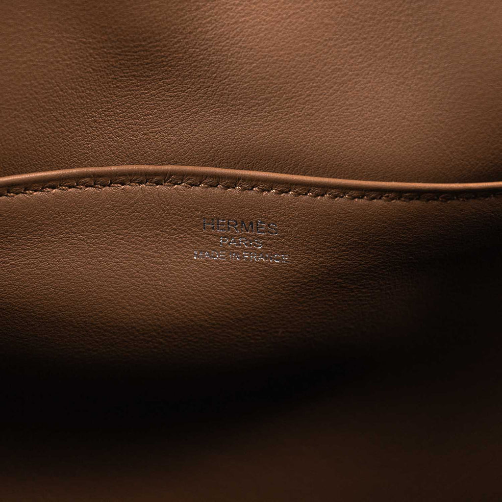 Hermès Grizzly Swift Lindy 26 Bags Hermès - Shop authentic new pre-owned designer brands online at Re-Vogue
