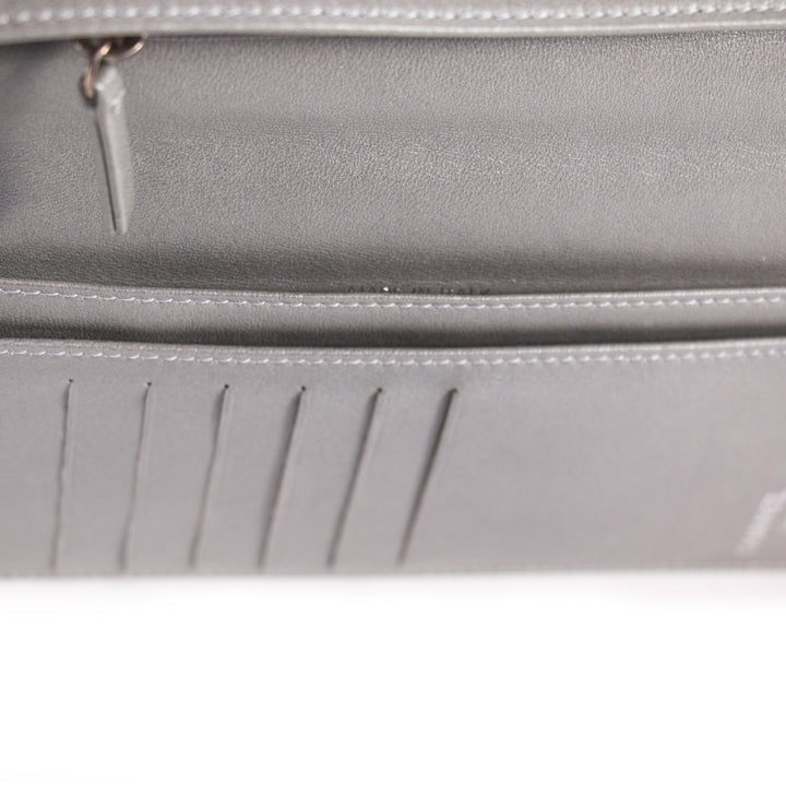 Chanel Camelia Bifold Wallet Accessories Chanel - Shop authentic new pre-owned designer brands online at Re-Vogue