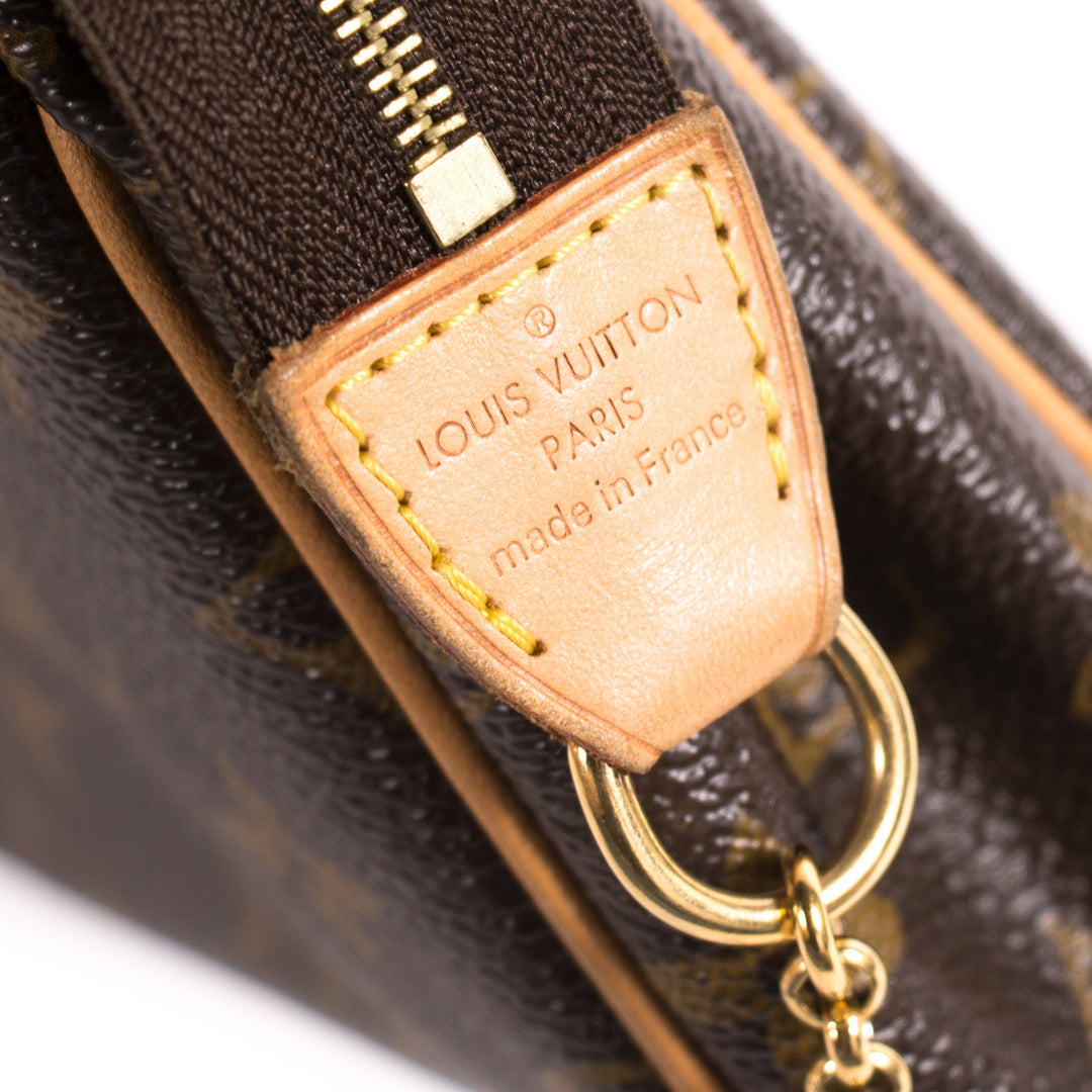 Louis Vuitton Eva Clutch Bags Louis Vuitton - Shop authentic new pre-owned designer brands online at Re-Vogue