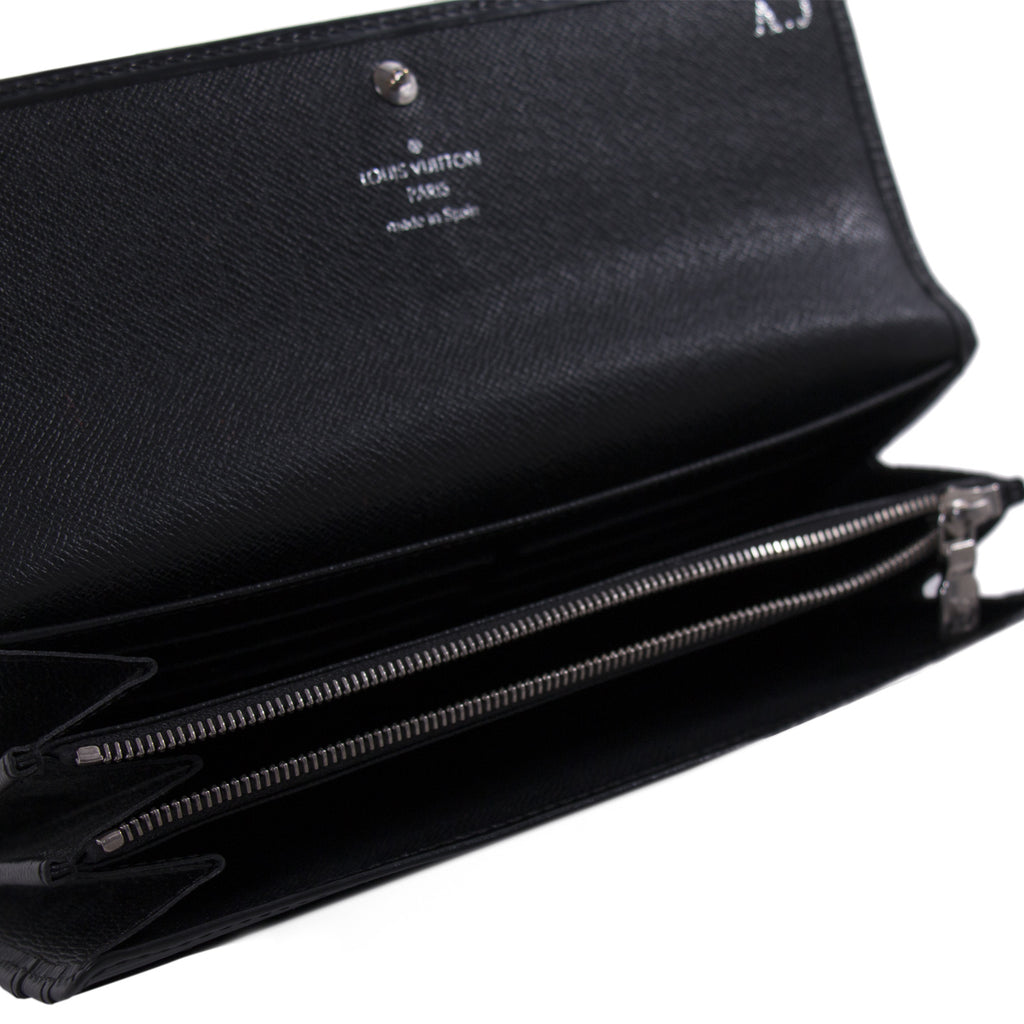 Louis Vuitton Black Epi Leather Sarah Wallet Accessories Louis Vuitton - Shop authentic new pre-owned designer brands online at Re-Vogue