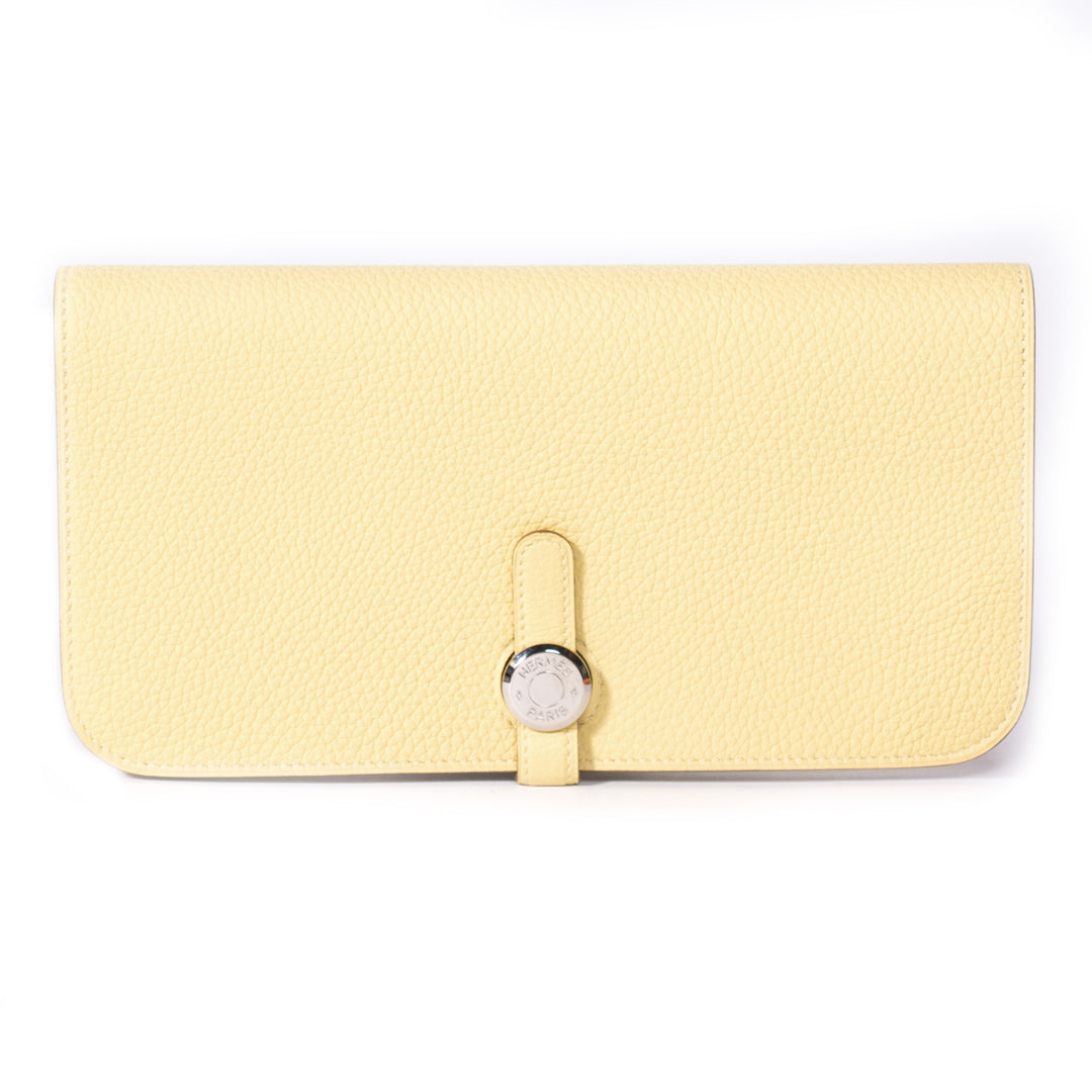 Hermes Recto Verso Dogon Wallet Accessories Hermès - Shop authentic new pre-owned designer brands online at Re-Vogue