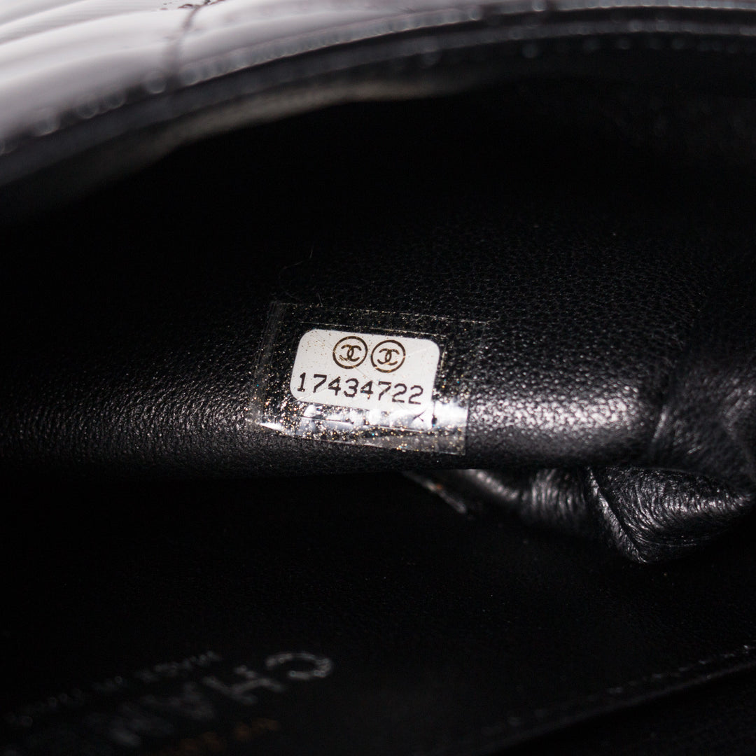 Chanel Classic Clutch With Chain Bags Chanel - Shop authentic new pre-owned designer brands online at Re-Vogue