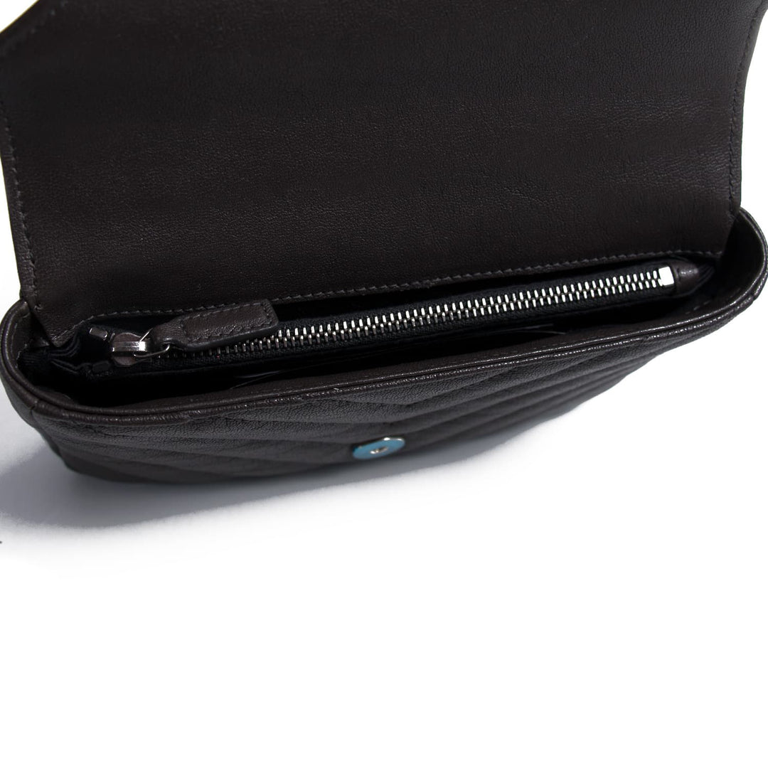 Saint Laurent Monogram College Chain Wallet Bags Yves Saint Laurent - Shop authentic new pre-owned designer brands online at Re-Vogue