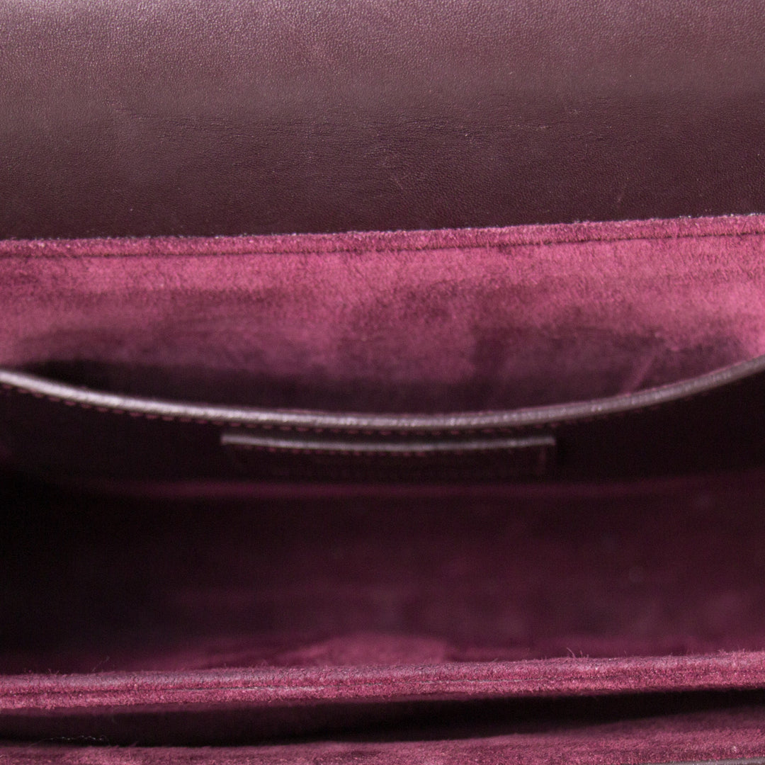 Yves Saint Laurent Lulu Medium Shoulder Bag Bags Yves Saint Laurent - Shop authentic new pre-owned designer brands online at Re-Vogue